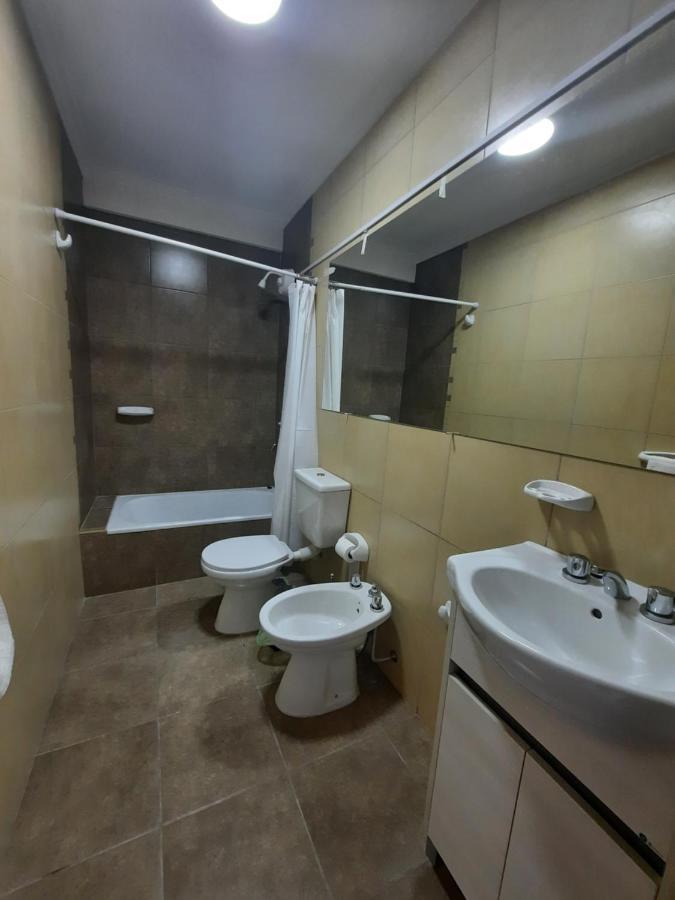 شقة Departamento Familiar, Moderno Y Con Cochera سانتا في المظهر الخارجي الصورة